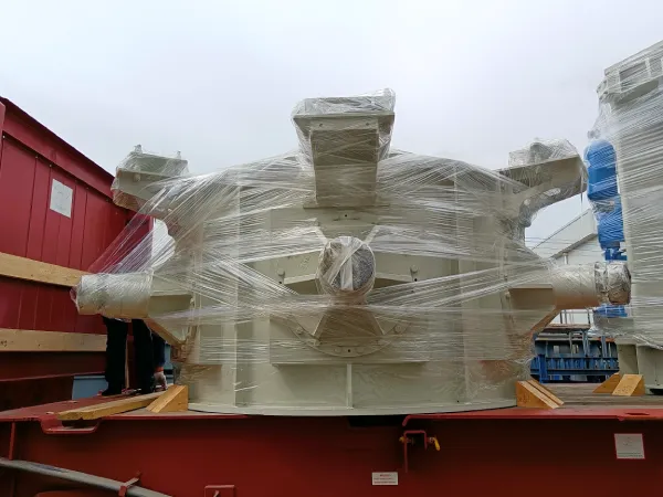 Delivery site of CLUM vertical mill - sent to Egypt