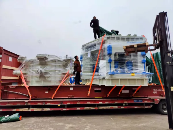 Delivery site of CLUM vertical mill - sent to Egypt