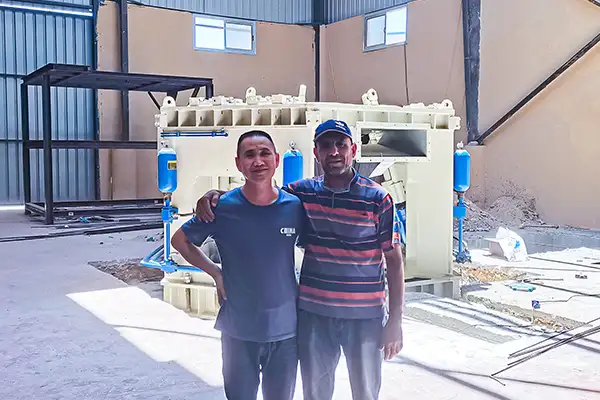 Directly hit the installation site of Egyptian customers -CLUM ultrafine vertical mill