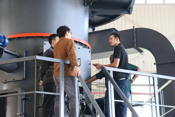 Turkish customers visit to inspect vertical grinding mill