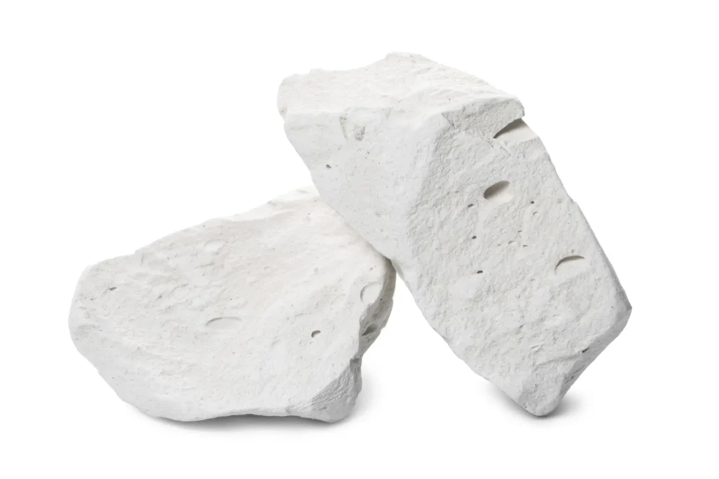 Common Calcium Carbonate Ores: 4 Types and Their Differences-SBM Ultrafine Powder Technology natural-chalk-rock.webp